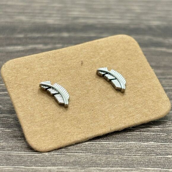 Jewelry - NEW! Tiny Feather Earrings Silver